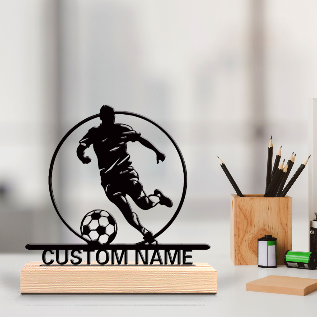 Office Furniture Installation - Personalisierte Fußballspieler-Metallstatue mit Namen, Holzsockel Tischdekoration,